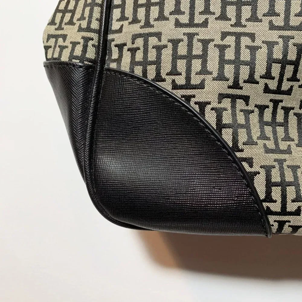 Tommy‎ Hilfiger Black/Tan Initialed Purse